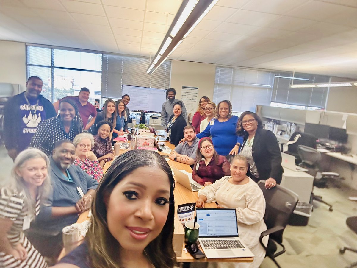 CTE team cluster leads meeting for coffee and collaboration. 🌟 What a great way to share best practices to support teachers and provide amazing opportunities for students. Let’s go team! Great job! 🌟
#cteteam
#greatthings
#thefutureisbright
#hisd