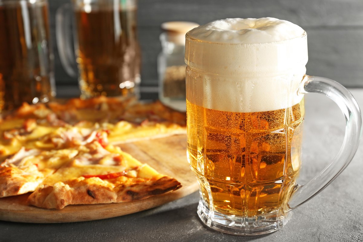 SheratonLagos's tweet image. Join us for International Beer &amp;amp; Pizza Day on October 9th at our Pool Restaurant and Lounge. Indulge in our special pizza menu selection, perfectly paired with ice-cold beer, while soaking up the relaxing poolside atmosphere 

#InternationalBeerAndPizzaDay #PoolsideFun