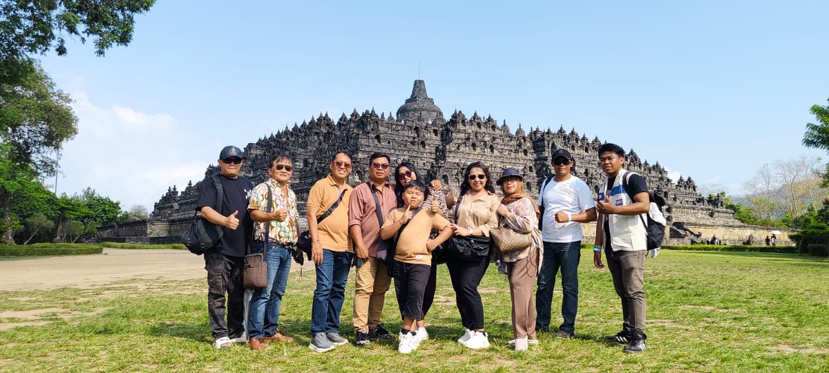 Ispyn_official's tweet photo. Do u see that guys ???
Its borobudur
One of the wonderful World
Chalenge urself to borobudur too !!!
#ispyntoken #xboard #ispyn #bestrwa https://t.co/X2iJvLAFTp