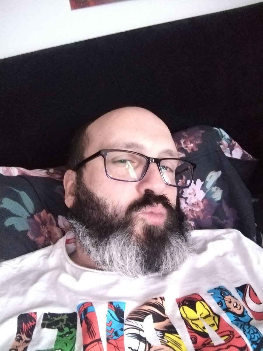 DadBodG4mer's tweet image. Good morning Fuckers, I know what you&apos;re thinking.... What a beautiful looking Badger (beard) 🤣🤣 I&apos;m beautiful and I know it!! ❤️❤️ Hope you all have an awesome day!! #GoodMorning #Wednesdayvibe #beard #pout #badger #twitch #kick