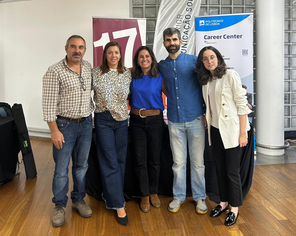 ESCS's tweet image. A ESCS participou, em conjunto com o ISCAL e o ISEL, na 8.ª edição da Feira das Feiras das Profissões, uma iniciativa promovida pela Talent Portugal: bit.ly/3NiJIR2
✏️ Texto: GCI-IPL
#ESCS #GenerationESCS #Empregabilidade