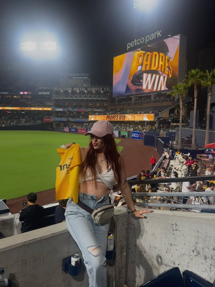 Aleni 🫰 tweet media