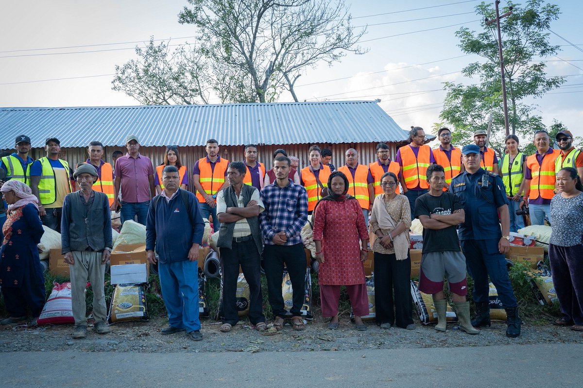 ncellfoundation's tweet photo. Ncell Foundation supported around 200 affected families from Godawari Municipality, Lalitpur with relief packages, in collaboration with Karmayog Foundation after recent floods and landslides.
Together, we’re restoring hope!
#NcellFoundation #NcellCSR #DisasterResponse https://t.co/boJW3kP6xd