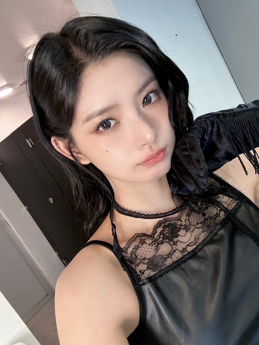 🖤⠀#王怡人 ⠀˖ ࣪⠀