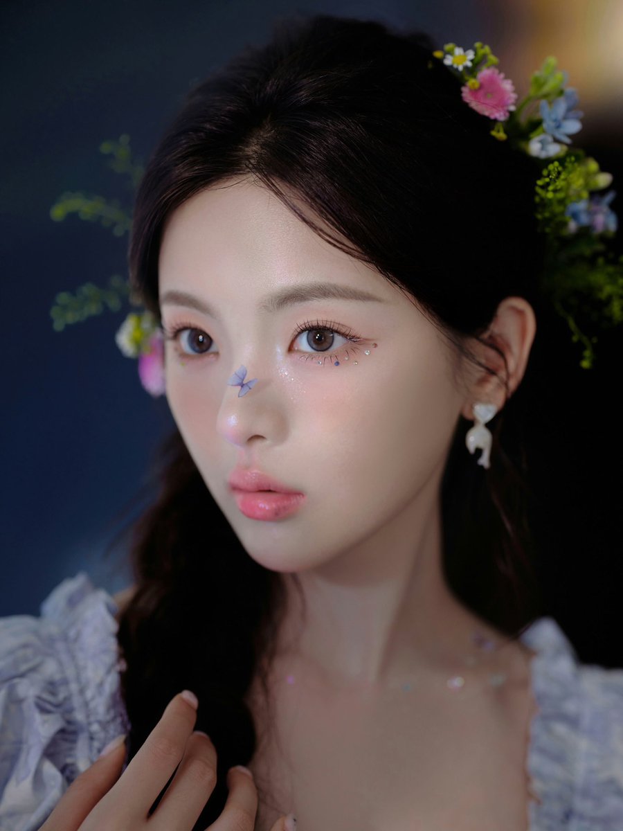 chaoyuei's tweet photo. Every flower blooms a generous soul, every moment to be caught on film and forever sealed in our memory. https://t.co/yGPl7DxrJt