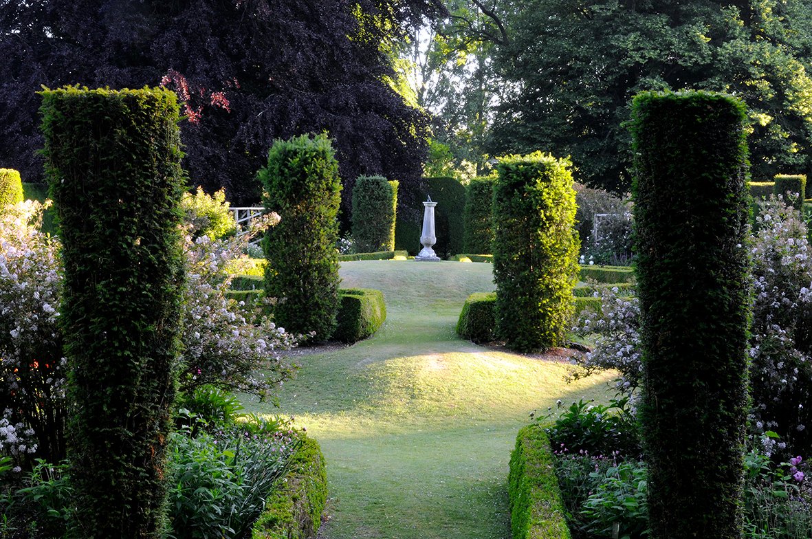 Cranborne Manor Garden is open today from 9.30am - 5pm (last entry 4pm). It will then close for the winter.
#garden #Open <a href="/CranborneGarden/">Cranborne Garden Cen</a>