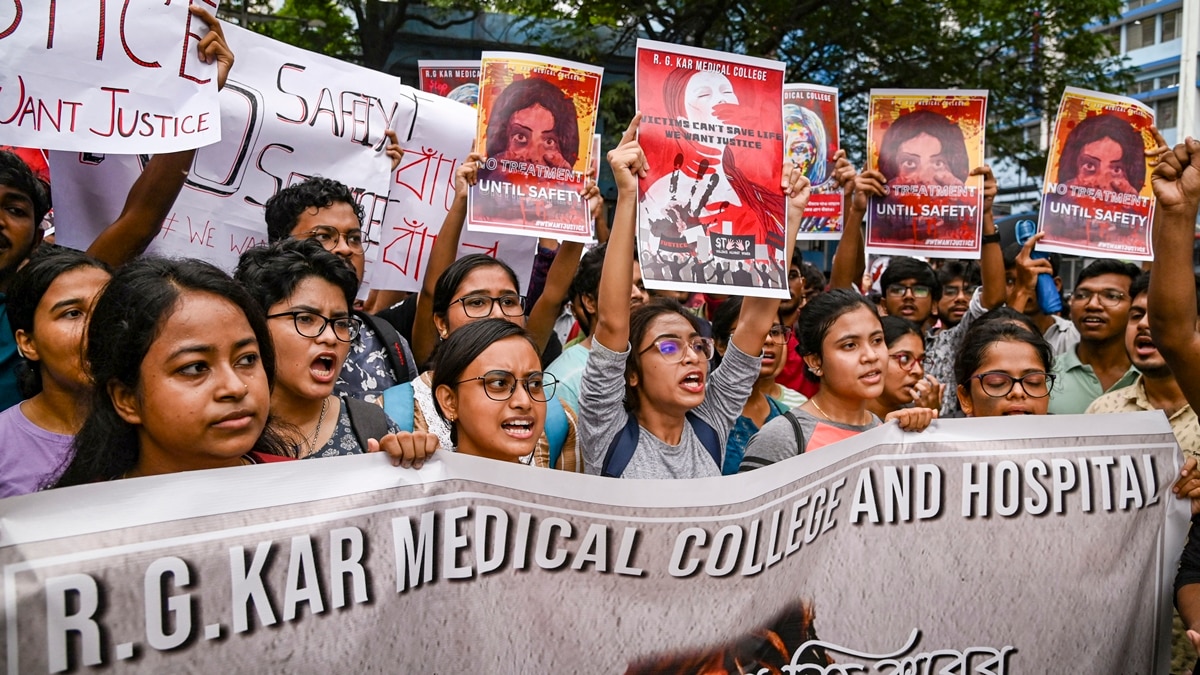 DrJangda's tweet photo. Junior doctors from AIIMS and other medical institutions in Delhi will join their counterparts at RG Kar Medical College in a “fast unto death” protest.#RGKarProtest #RGKarCase #WestBengal @IMAIndiaOrg @aiims_newdelhi @AiimsU @UDAIndia @PMOIndia @UCMSofficial @DrDhruvchauhan https://t.co/WGZhqLw4ck