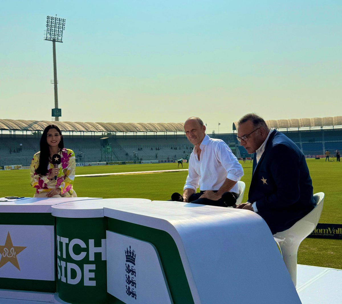 ZAbbasOfficial's tweet photo. It’s hot in Multan! With the lovely @nassercricket &amp; Aamer Sohail talking all things cricket. #PakvEng https://t.co/j4Ro3866AF
