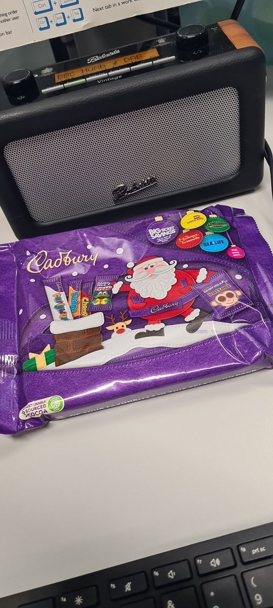 NatalieGlanvill's tweet image. It's never too early for chocolate 🍫 😋 especially #Christmas chocolate.
#earlyshift #breakfast #Itsonlyoctober 
Thank you Producer @marthamangan