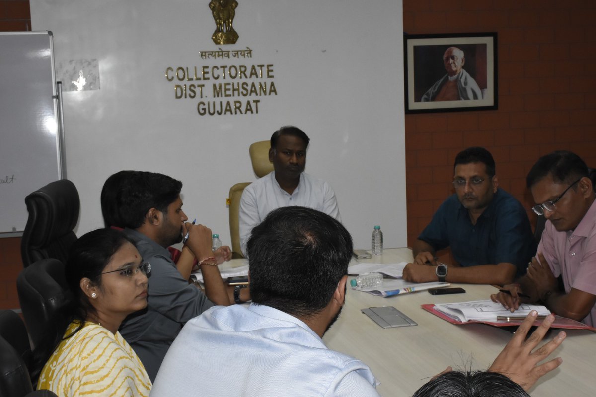 infomahesanagog's tweet image. મહેસાણા ખાતે જિલ્લા કલેક્ટરશ્રી એમ નાગરાજનના અધ્યક્ષસ્થાને “વિકાસ સપ્તાહ”ની ઉજવણીના સુચારૂ આયોજન માટે બેઠક યોજાઈ
 #LightingTheLives
#VikasSaptah