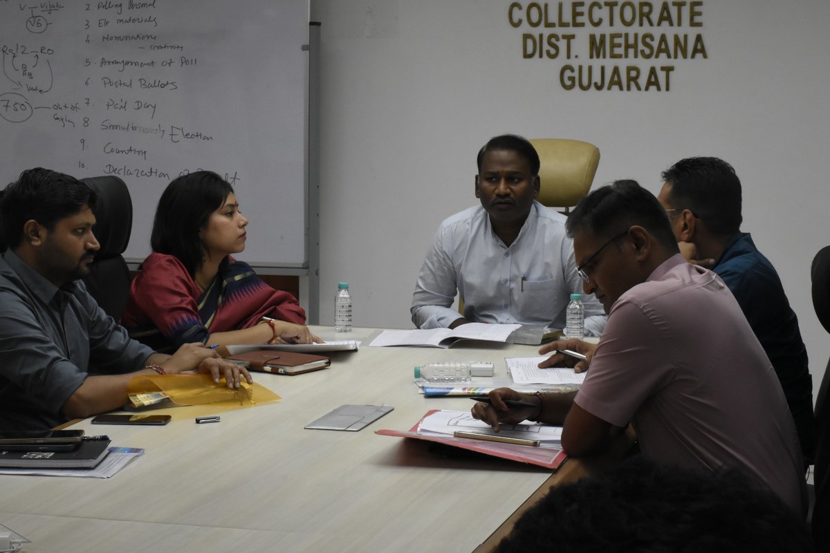 infomahesanagog's tweet image. મહેસાણા ખાતે જિલ્લા કલેક્ટરશ્રી એમ નાગરાજનના અધ્યક્ષસ્થાને “વિકાસ સપ્તાહ”ની ઉજવણીના સુચારૂ આયોજન માટે બેઠક યોજાઈ
 #LightingTheLives
#VikasSaptah