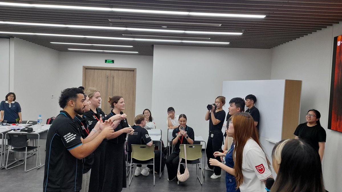 Great visit to Van Lang University this morning <a href="/Uni_Newcastle/">University of Newcastle</a> <a href="/UONHealthScien1/">@UON_HealthSciences</a> <a href="/NewColomboPlan/">New Colombo Plan</a>