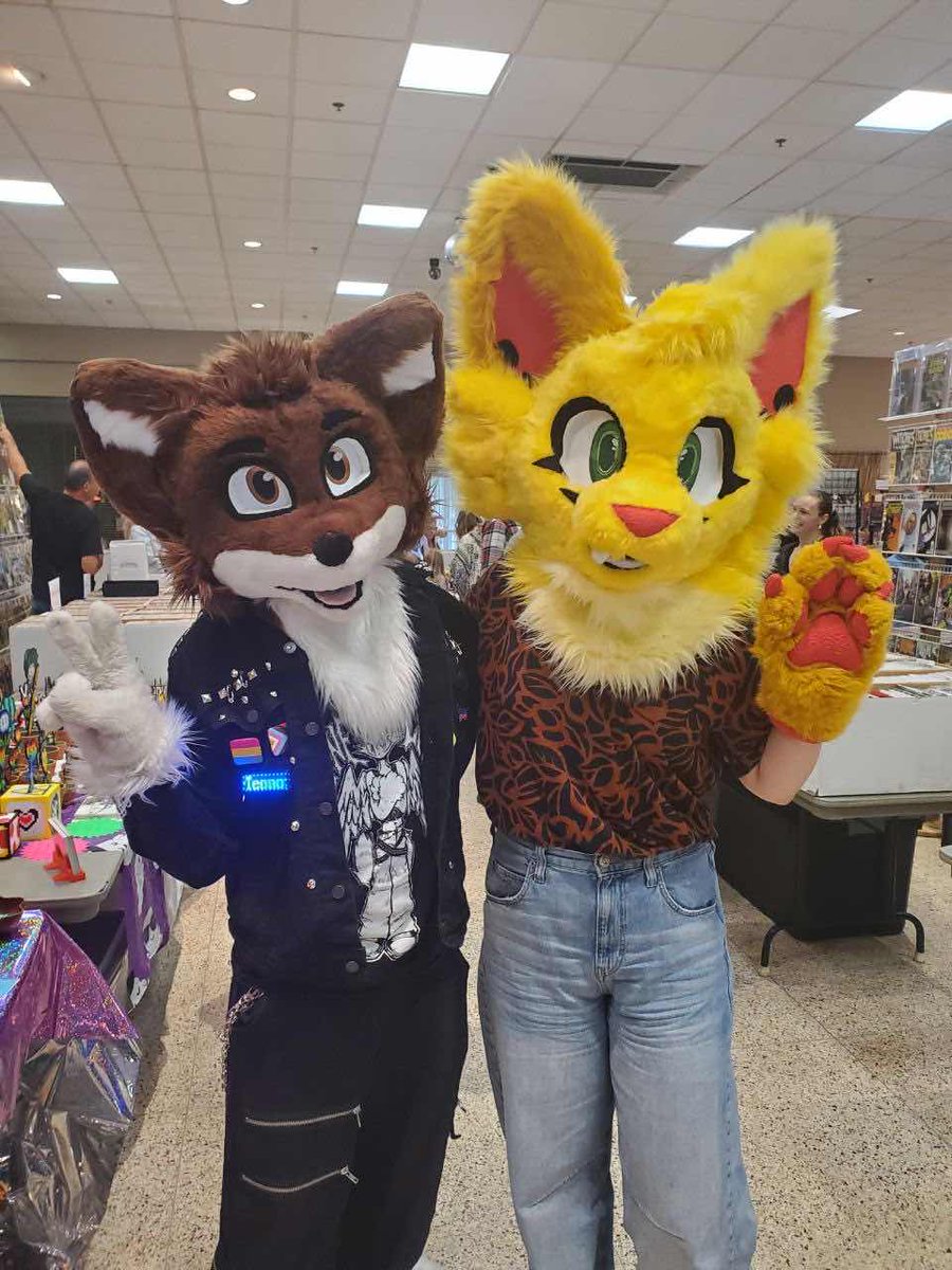 firststatecomic's tweet image. We appreciate everyone who brought color and character to the event! Thank you to:
@OceanCityComic for the Cosplay Contest prizes!
@catsming for hosting Contest!
Diamond State Ghostbusters for bringing the team and IncorrEcto-1 and Slimer!
YOU! Contest pics coming soon!