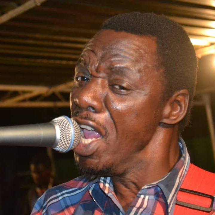 During their prime time, who was better?

Tongai Moyo         vs         Aleck Macheso
          🔁                                             ❤️