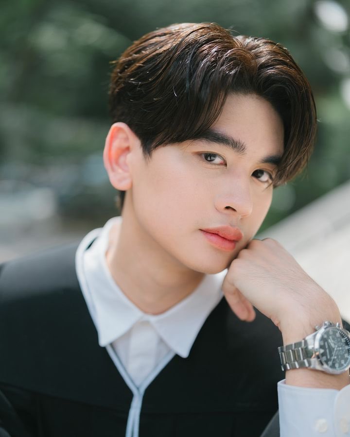kusexyboy's tweet photo. “ตกหลุมรักพี่บัณฑิต” 💚🧑🏻🎓🎉 #Congratulations
-ธีร์
IG : @ttheechulatt
#มนุษยศาสตร์ #บัณฑิต #KU80 #KUSEXYBOY
#บัณฑิตหล่อบอกต่อด้วย #ttheechulatt
🎓 รับจริง Thu, 10 Oct https://t.co/M8H0Xxpgtt