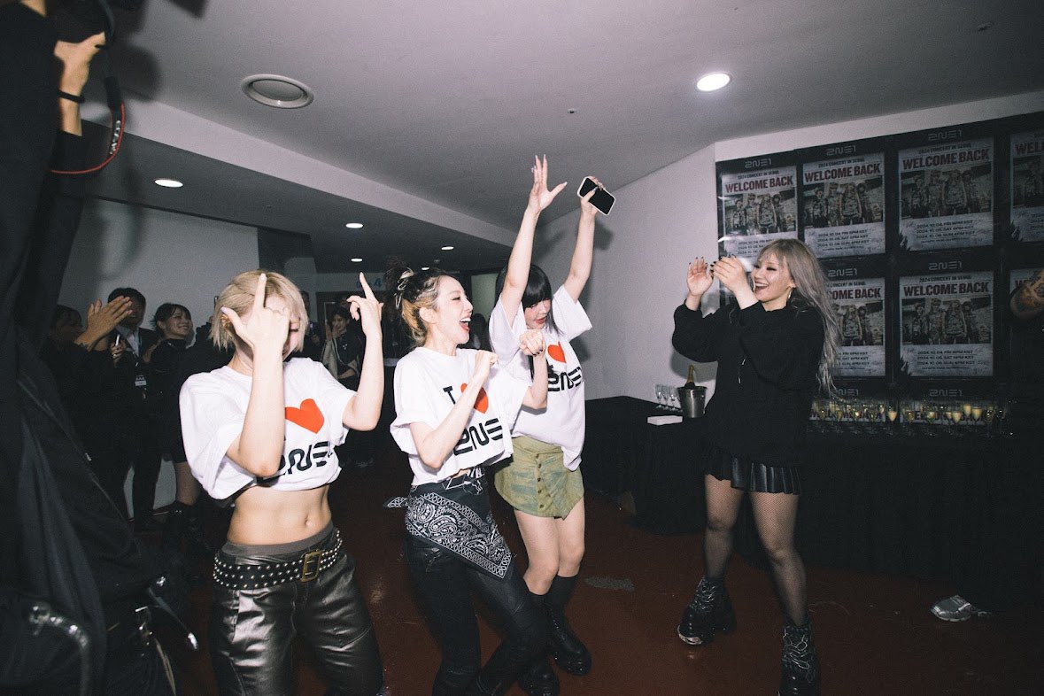 krungy21's tweet image. 서울 공연이 끝나고 난 뒤🥂🥳👏🏻👏🏻👏🏻 
함께 해주셔서 감사합니다😍🙏🏻