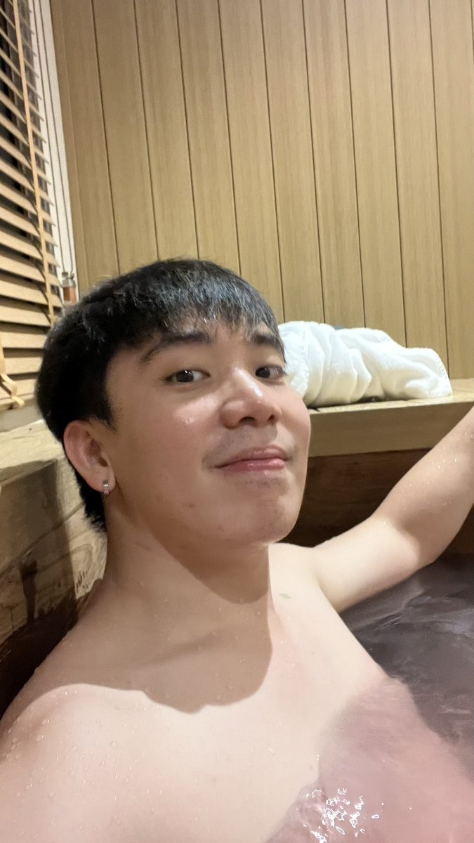 Glassthanaphon's tweet photo. https://t.co/VtHZ9NfkUh