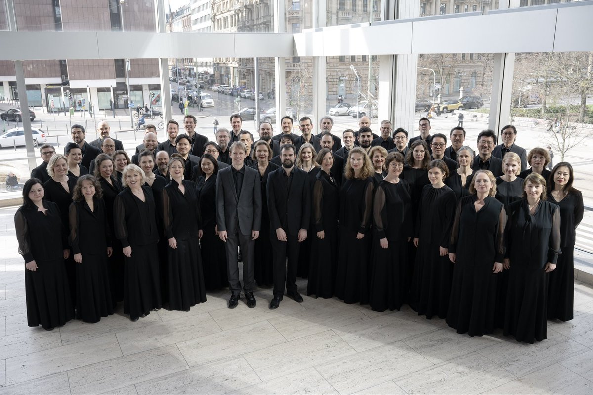 la_Biennale's tweet photo. #BiennaleMusica2024 | Giorno 14
Tra tavole rotonde e concerti, oggi a #MusicaAssoluta esaminiamo l’arte e la scienza nell’orchestrazione contemporanea, intraprendiamo “un viaggio nel cuore del possibile musicale” insieme a #LayaleChaker, esploriamo i “suoni del mondo” catturati da #SalvatoreSciarrino e ci addentriamo nelle “epifanie spontanee” di #LucaFrancesconi.
Programma → https://t.co/xaHrjVxlgb
🎟 → https://t.co/6SvOygQTr5