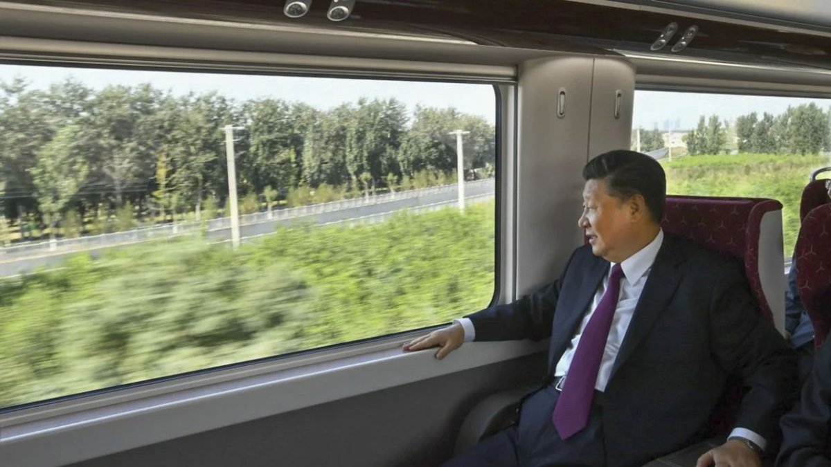bongorama's tweet photo. What most people don’t know about China 🇨🇳 is that whenever a Western newspaper publishes an op-ed predicting its imminent collapse, the trains 🚄 get a little bit faster.

via @KyleTrainEmoji https://t.co/M5batJCOLd