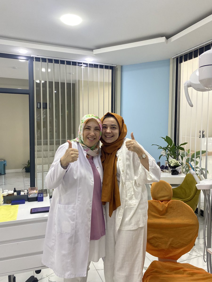 Müstakbel anne sevgili Semacığımla yeni güne kocaman bir gülüşle başlayalım dedik…🪽👼🤍 #iyileşiyoruz #ortodonti #teltedavisi #dolgu #kanaltedavisi #sinüslifting #kemikögmentasyonu