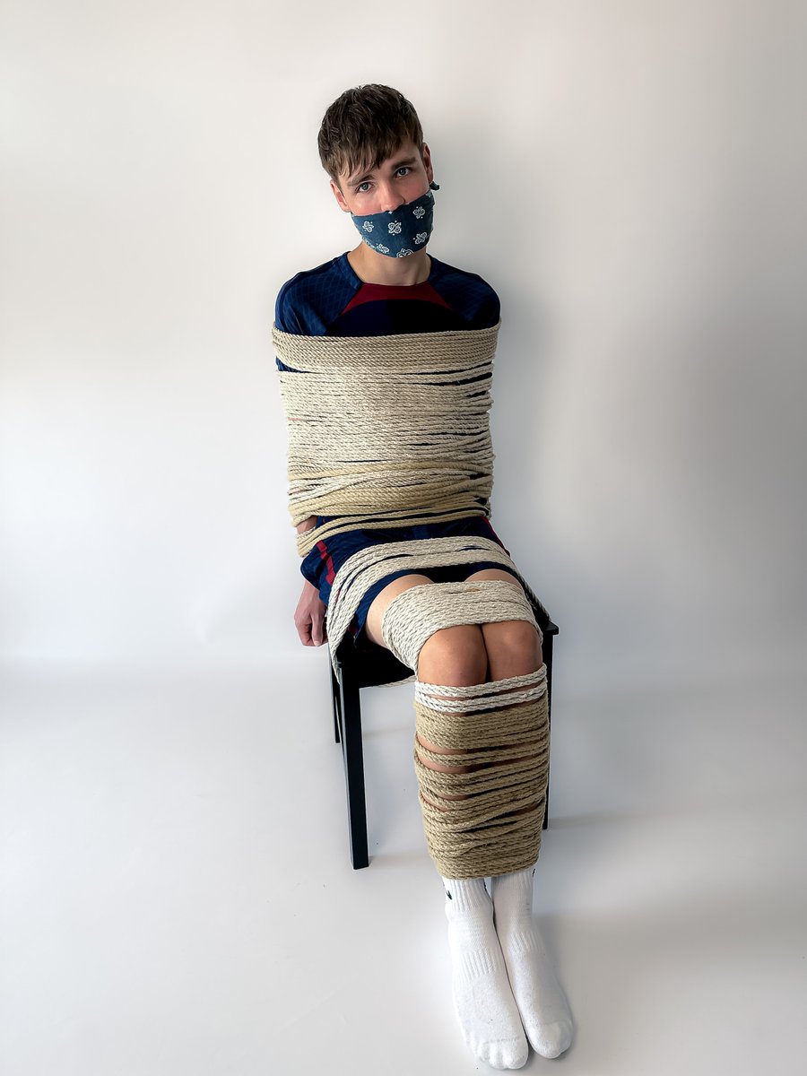 Using all of my ropes to tie @SubXOliver up! 🪢

🔁 Repost if you wanna see a video of it! 

Become a fan:
➡ Tapeandropes: onlyfans.com/tapeandropes
➡ Sub Oliver: justfor.fans/SubxOliver