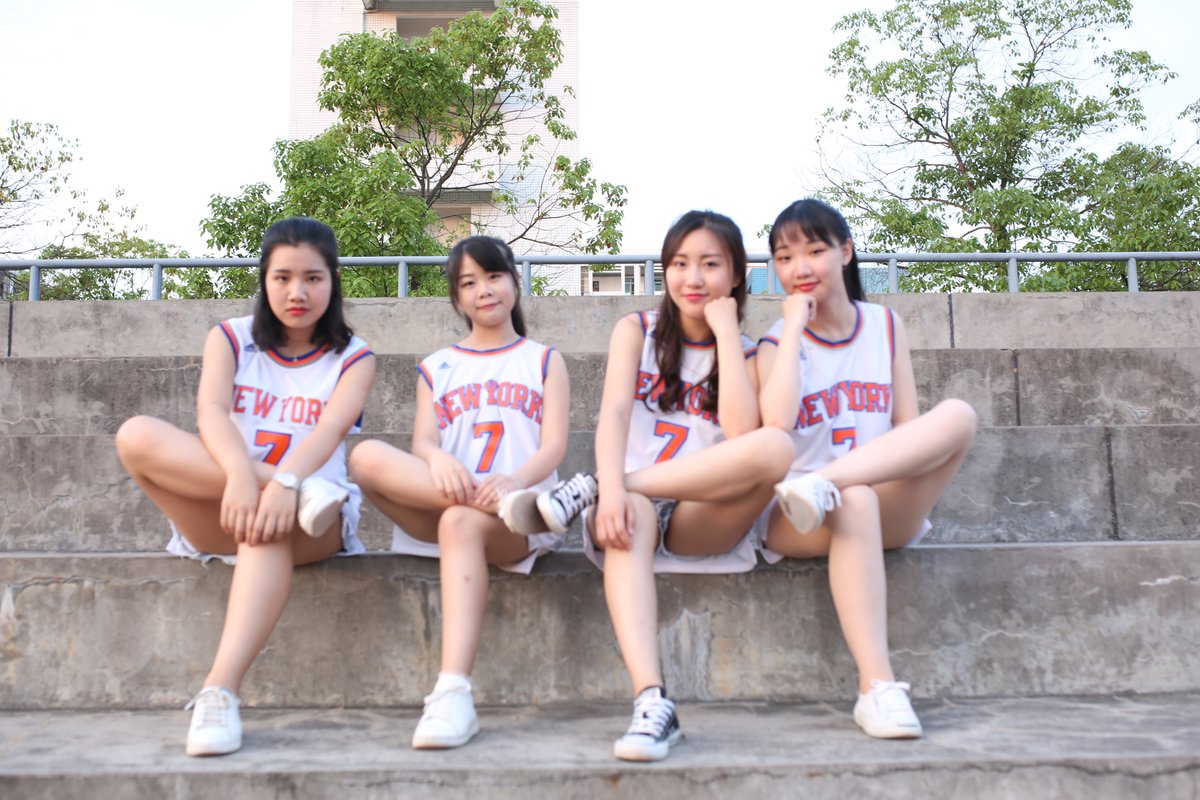 毕业小姐姐写真[731P+2.08G] #眼镜娘 #眼镜妹 #毕业照 #女大学生 #写真 
No.100214 预览全套尺度看置顶或私信 投稿：@007share 
眼镜娘圈子：https://t.co/VSeJDJ4Yn7 https://t.co/pk15IynbzY