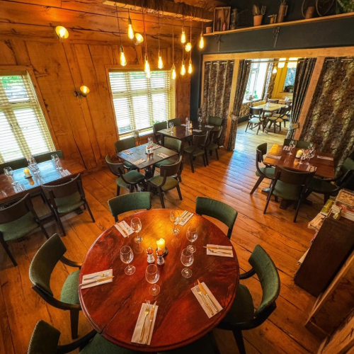 PubstuffLtd's tweet image. Mood lighting is perfect for creating an evening environment in your venue! 

pubstuff.co.uk

#pubstuff #pubfurniture #furniture #pub #britishpub #chairs #tables #commercialfurniture #contractfurnitture #upholstered #upholsteredfurniture #sportingevent #foodandwine