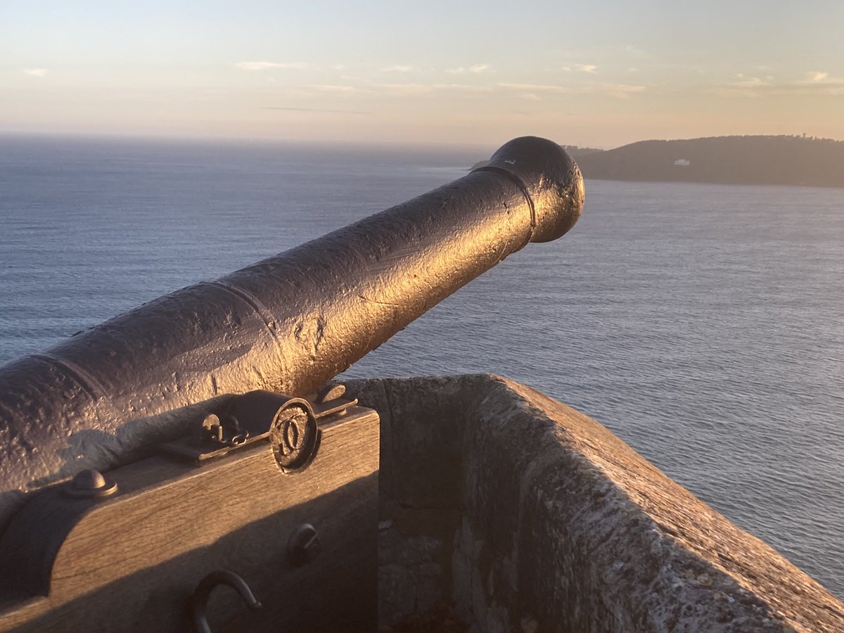 Heureux d’être à Toulon pour participer aux #RSMED <a href="/InstitutFMES/">Institut FMES</a> parler d’🇪🇺 dans le 🌏 et présenter #DansLaForgeDuMonde <a href="/EditionsFayard/">Fayard</a>
