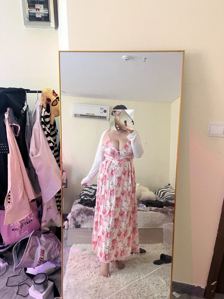 黄推福利内容 - 巨酱的精彩图片 福利姬巨酱分享的黄推图片2 - 网红私拍内容