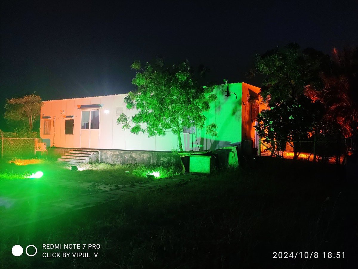 પાટણ જિલ્લાનું છેવાડાનું ગામ ચારણકા આજે ગુજરાતના વિકાસની ગાથા ગાઈ રહ્યું છે.

#vikasSaptah
#23yearOfGrowth
<a href="/JayantiRavi/">Jayanti Ravi</a> 
<a href="/CMOGuj/">CMO Gujarat</a>