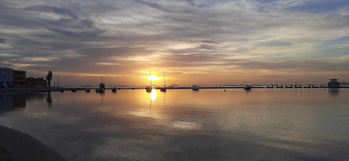 Toma el momento y hazlo perfecto, no esperes!

Buenos días de miércoles!!!

#ViveLosAlcázares #marmenor #turismo