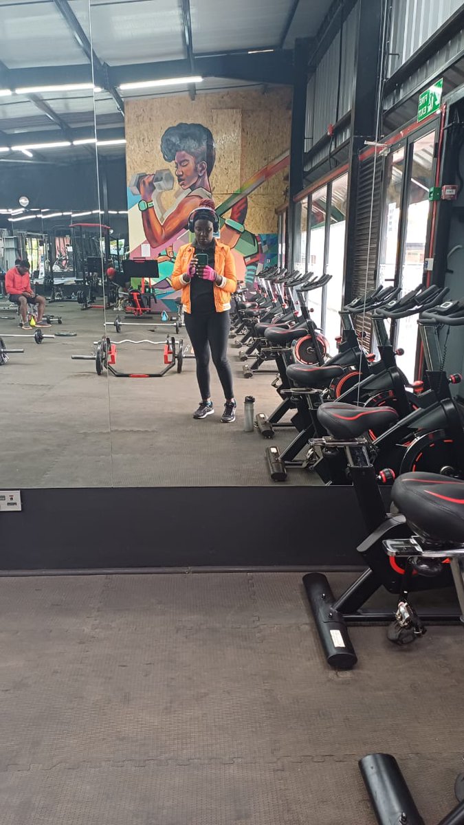 VB_Digital7's tweet image. Consistency is like building a brick wall. One brick at a time, you create something strong and lasting. #BuildYourFoundation #StayConsistent #StrengthInProgress