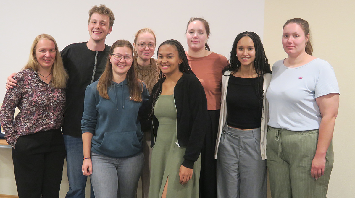 Ein Rucksack, voll mit neuen Erfahrungen:
MaZ-Freiwillige erzählen von ihrer erlebnisreichen Zeit in Bolivien und Ruanda

Bei den diesjährigen Abschlusstagen in Friedberg hatten die Teilnehmerinnen des Internationalen Freiwilligendienstes der Pallottiner - nach einem Jahr