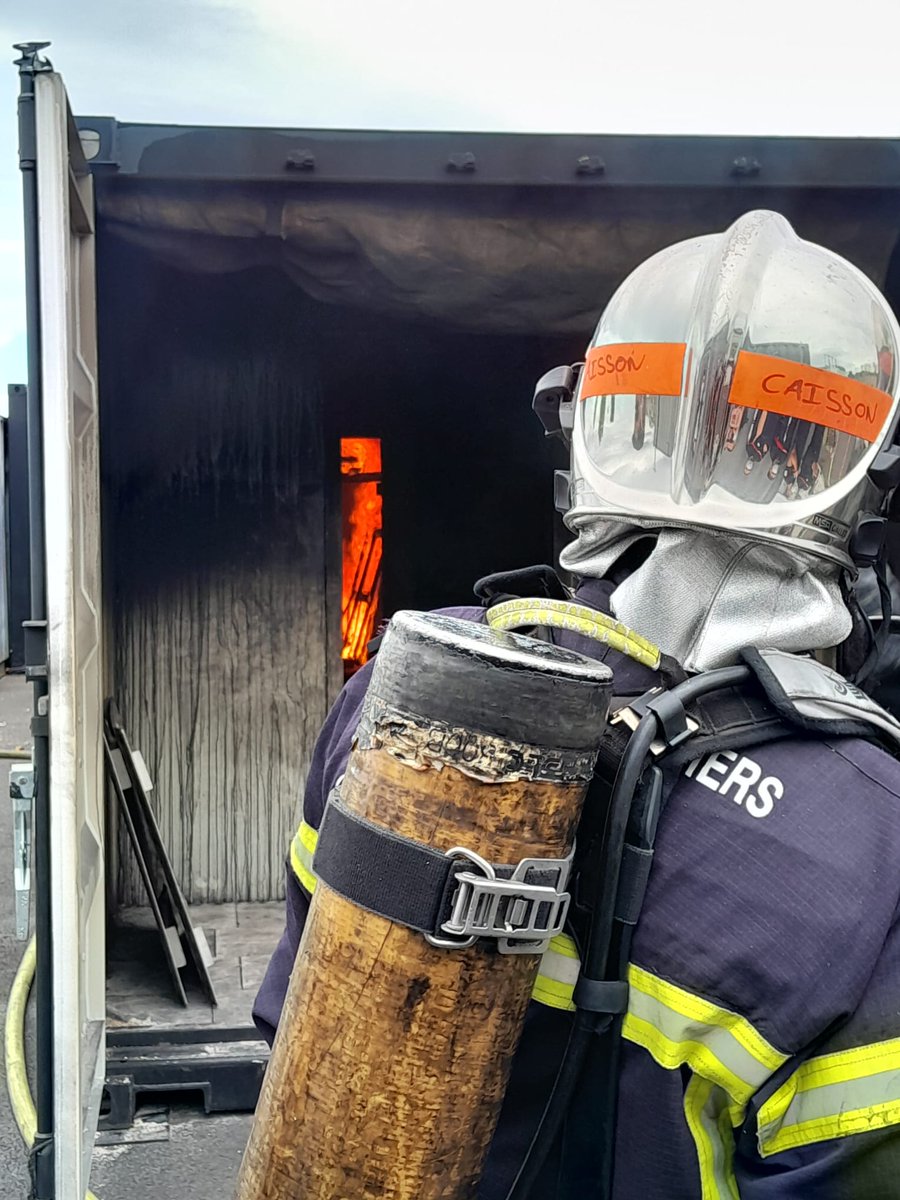 PompiersHerault's tweet image. #Apprendre|| Le #PPESU du SDIS de l’#Hérault accueille 6 élèves officiers de la FILT 112 de l’@ENSOP dans le cadre de leurs module [compréhension de l’emploi de chef d’agrès tout engins] Ils sont accompagnés par des formateurs du #SDIS34 dans le développement de leurs compétences