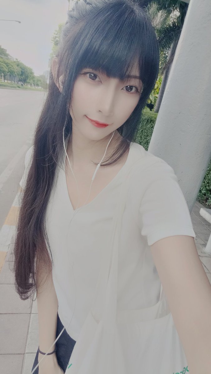 WPheneam's tweet photo. อากาศร้อนเกิน🥵
The weather is too hot. https://t.co/FSLMHtrnnL