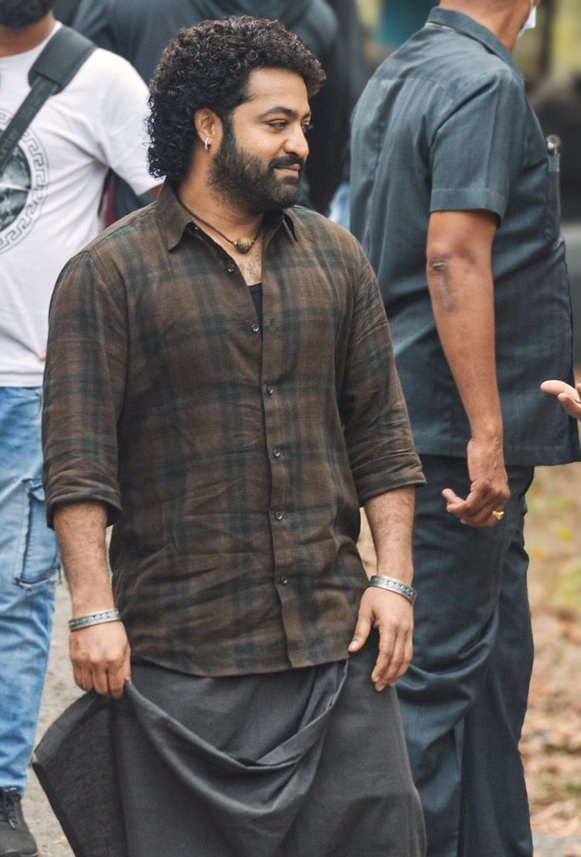 Surendra646011's tweet photo. #Devara เฐฐเฐพเฐฏเฐฒเฐธเฑเฐฎ 12 Days Share:
29.97Cr ( Including GST)
#RRR
#Baahubali2
#Devara ( Running successfully)
#DevaraCeeded @tarak9999 ๐ฏ๐ฅ๐ฅ https://t.co/Bptl4HYjBz
