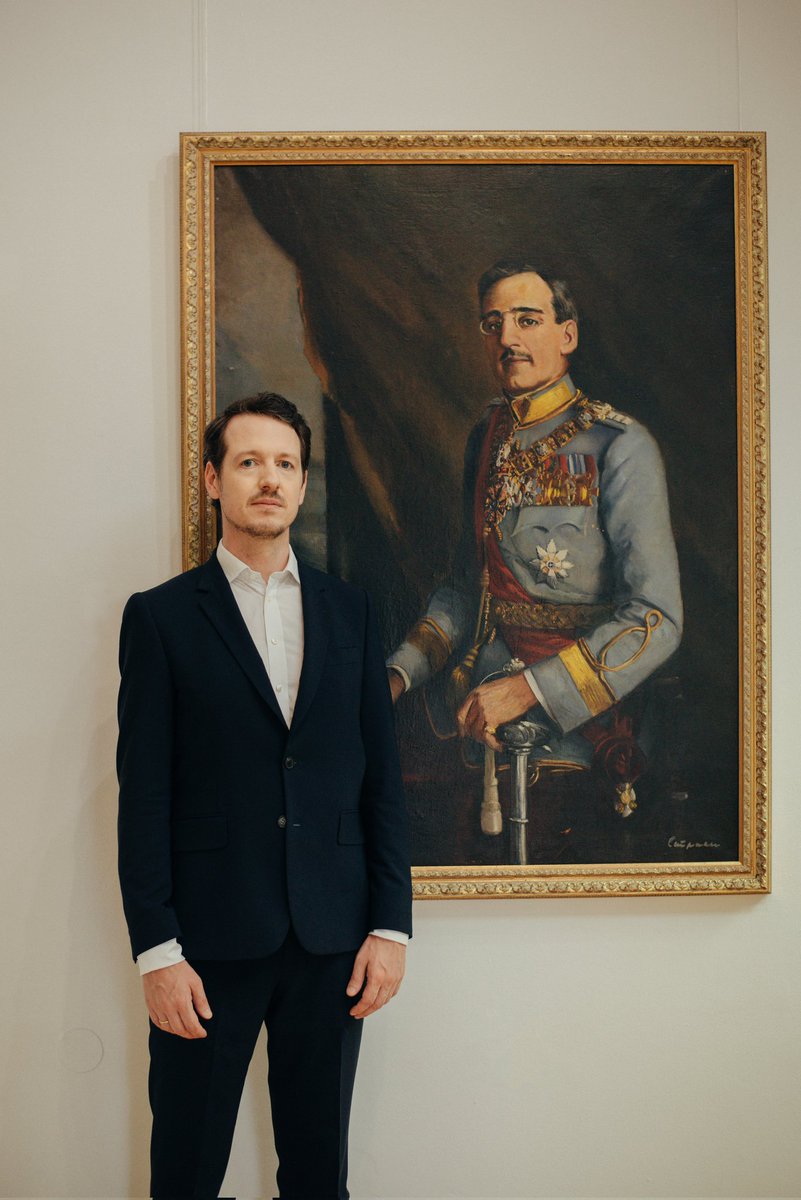 PrincFilip1's tweet photo. 📍Пре 90 година, хицима удружених фашиста, нациста и комуниста, усмрћен је њихов највећи непријатељ, мој прадеда, Краљ  Александар Први. 

Преко 15 година мрсио је конце мрачним идеологијама желећи да спасе своју државу и друштво од њихове сенке, која је полако али сигурно  гутала цео континент.

Као победник Великог рата и као витез, суочен са њима у одбрани вредности Европе, одлучно и храбро је стао пред њих, када готово нико није смео.

Док је био међу својима, на своме, нису могли да му науде. Тек онда када је отишао  међу савезнике, желећи да оснажи фронт и охрабри борбу против њих, постао је рањив.

Ни дан данас вео мистерије није скинут са његовог убиства. Није питање ко га је убио већ ко је дозволио да буде убијен? Ко га је жртвовао? Ко је платио данак крвљу нашег краља? Остаје питање за савезнике и пријатеље. 

Од овог догађаја покренут је талас који је променио свет а мрачне идеологије, осокољене смрћу највећег непријатеља, незадрживо су гутале државе, људе и културе. 

Није први пут да најбољи од нас дају  живот за заштиту Европе и њених  вредности али треба да учинимо да буде последњи ког Европљани нису свесни!

Како нам се историја не би понављала, морамо да је будемо свесни, јер сенка мрачне идеологије комунизма и њеног наслеђа још бди над нама. 

Још наша престоница нема споменик Краљу Александру, још се тргује његовом жртвом, још се понављају “истине” његових непријатеља као дефиниције и правила. 

Томе мора да се стане на пут и ствари морају да се назову својим именом. Демократско друштво не може да се води правилима тоталитарног режима. Први корак ка томе је подизање споменика његовом животу и делу. 

Поново истичем важност тог првог корака који смо као потомци, дужни да учинимо.

Вечна му  слава и хвала на примеру како се води!

📍90 years ago today, their greatest enemy, my great-grandfather, King Alexander I, was assassinated by joint  fascists, Nazis, and communists.

For over 15 years, he thwarted the plans of these dark ideologies, striving to save his nation and society from their shadow, which was slowly but surely engulfing the entire continent.

As a victor of the Great War and a knight, he stood resolutely and courageously in defence of European values, at a time when few others dared to do so.

While he was among his own people, on his own soil, they could not harm him. It was only when he went to his allies, seeking to strengthen the front and encourage the fight against these forces, that he became vulnerable.

Even today, the veil of mystery surrounding his assassination has not been lifted. The question is not who pulled the trigger, but who allowed him to be killed? Who sacrificed him? Who paid the price with the blood of our King? This question remains unanswered by our allies and friends.

This event triggered a wave that changed the world, as these dark ideologies, emboldened by the death of their greatest adversary, proceeded to devour nations, peoples, and cultures.

It is not the first time that the best among us have given their lives to protect Europe and its values, but it must be the last time their sacrifice goes unrecognised by Europeans.

To prevent history from repeating itself, we must be aware of it, for the shadow of communism and its dark legacy still looms over us.

Our capital still lacks a monument to King Alexander, his sacrifice continues to be traded, and the “truths” of his enemies are still repeated as definitions and principles.

This must be stopped, and things must be called by their proper names. A democratic society cannot be guided by the rules of a totalitarian regime. The first step is to erect a monument in honour of his life and legacy.

I cannot stress enough the importance of taking this first step, which we, as his descendants, are duty-bound to make.

Eternal glory to him, and our deepest gratitude for setting a true example of leadership!
