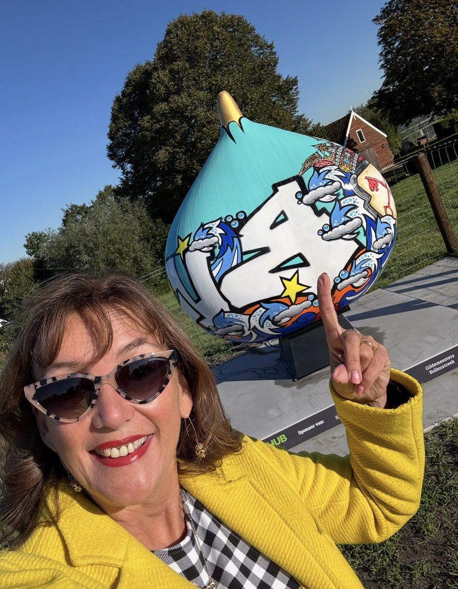 Marja Ruigrok (@marjaruigrok) on Twitter photo #woensdagkunstdag Wie weet waar deze “reuzenbol” staat, hoe die heet en wie hem beschilderd heeft? #buitenkunst #cultuur <a href="/HLMRMEER/">VisitHaarlemmermeer</a> #woensdagkunstdag Wie weet waar deze “reuzenbol” staat, hoe die heet en wie hem beschilderd heeft? #buitenkunst #cultuur <a href="/HLMRMEER/">VisitHaarlemmermeer</a>