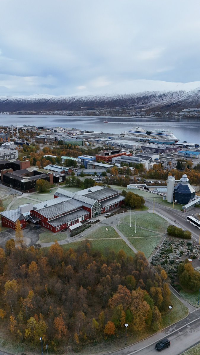 Good morning from the Arctic University of Norway in #Tromsø 👋 Follow this thread today as we analyse samples from the #ArcticDeep expedition. Scientists are looking at the species collected to create a catalogue of Arctic deep sea biodiversity. 

<a href="/UiTNorgesarktis/">UiT Norges arktiske universitet</a>