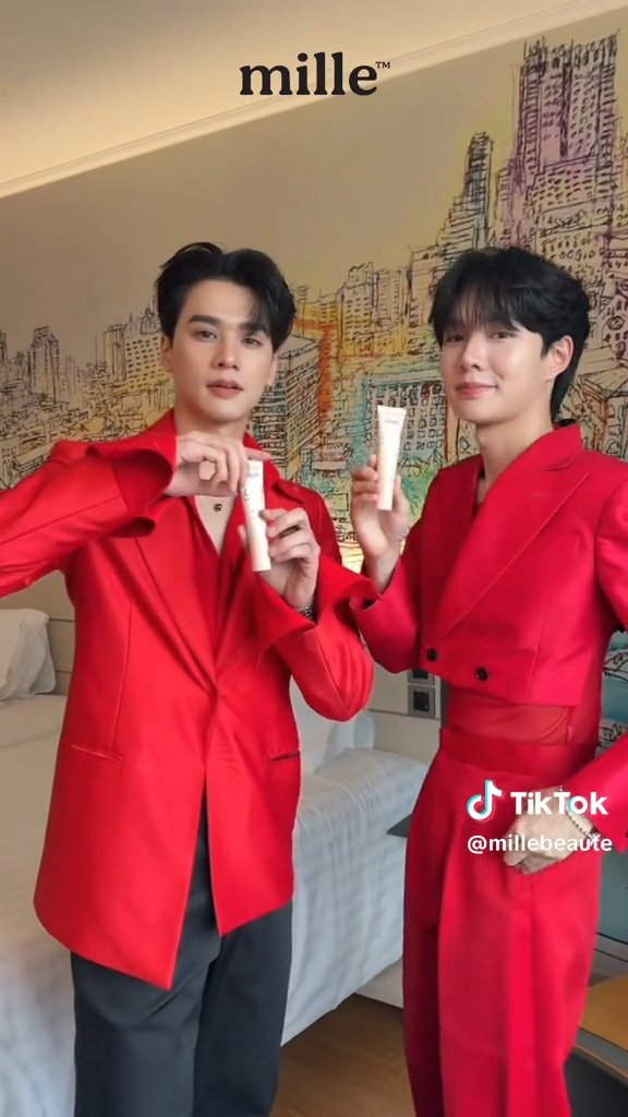 ✨️ใครยังไม่เห็นเชียร์ลีดเดอร์เกาหลี ไปดูกันนน ✨️

Tiktok : millebeaute

#MILLEBTxKENGNAMPING