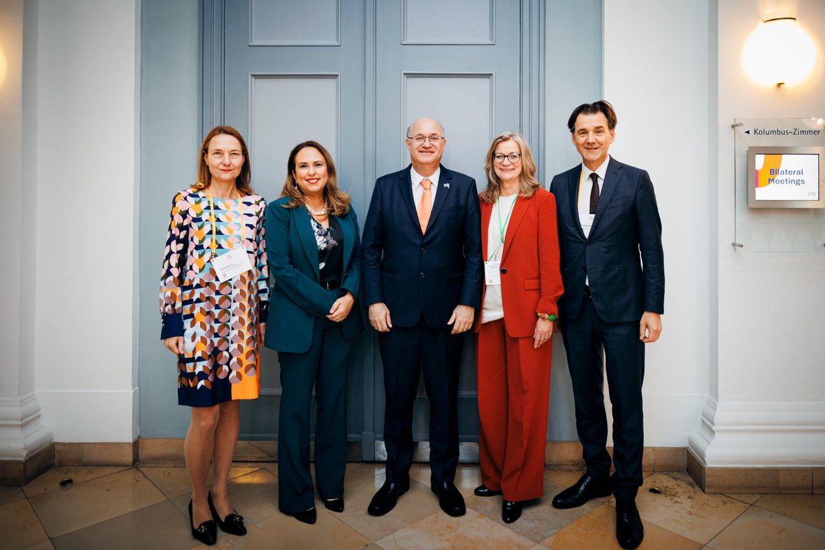 Congratulations <a href="/deginvest_int/">deginvest_int</a>, the private sector arm of <a href="/KfW_FZ_int/">KfW Development Bank</a>, on becoming the newest member of the Amazonia Finance Network! This alliance, jointly launched by our own private sector arm <a href="/BIDInvest/">BID Invest - IDB Invest</a> with <a href="/IFC_org/">IFC</a>, brings together financial institutions with the aim of