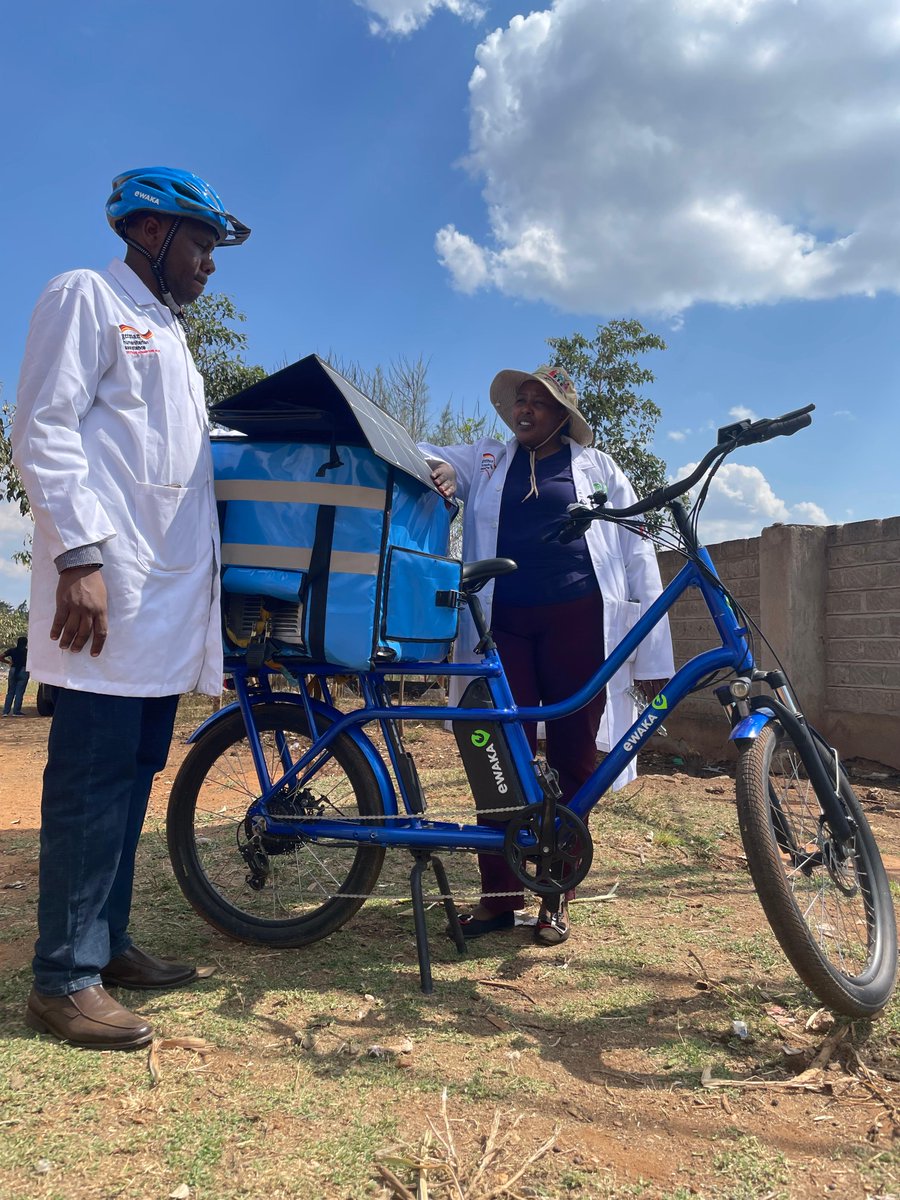 eWAKATech's tweet image. BREAKING NEWS
Deputy President drama aside, 

Cool Ride has emerged to elevate healthcare logistics in Kenya and beyond.

By integrating the solar-powered #Vaccibox with our #shujaa electric bicycle, we’re doing more than tackling #logistical hurdles.

linkedin.com/posts/ewaka_so…