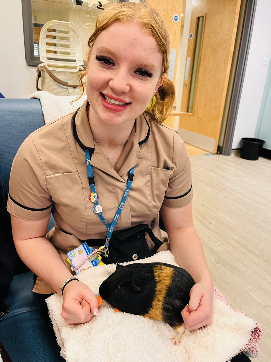 NurseKTasker's tweet photo. Parents, young people and staff on Hope Ward all enjoyed Pet Therapy this week. Such a lovely experience ! 

@Noahsartuk @PennineCareNHS @ChrisMurrayAD @gordonmilson https://t.co/QygyQJ59dL