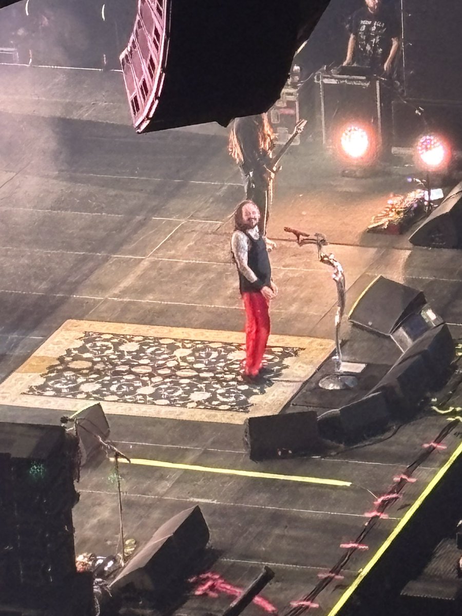 HisBrattyLittle's tweet image. 30 Years of @Korn !! Amazing show. #ModaCenter #Portland #KoRn #GoodTimes