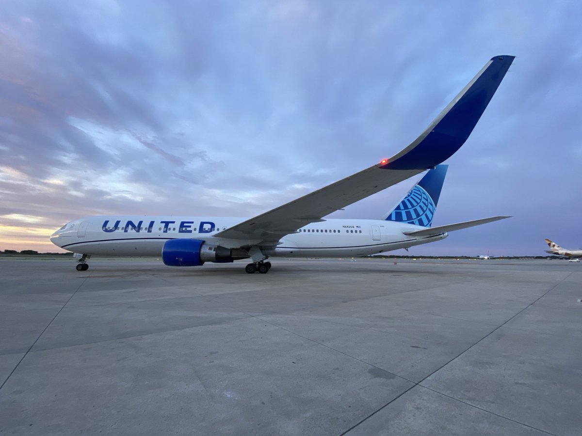 Good morning from BCN ⁦<a href="/united/">United Airlines</a>⁩
