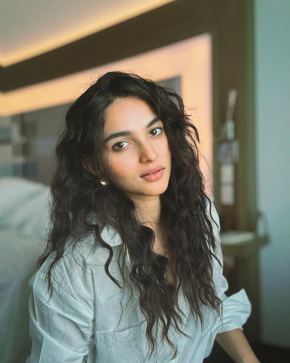 Oh Hey there !🐥

#kayadulohar