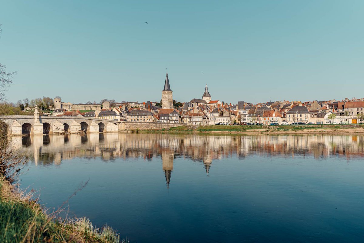 À LA DÉCOUVERTE DU PATRIMOINE MONDIAL À MOINS DE DEUX HEURES DE NEVERS

Lire l'article ➡️ koikispass.com/patrimoine-mon…

#balades #culture #famille #loisirs #patrimoine #koikispass #lacharitesurloire #bourges #vezelay #vichy