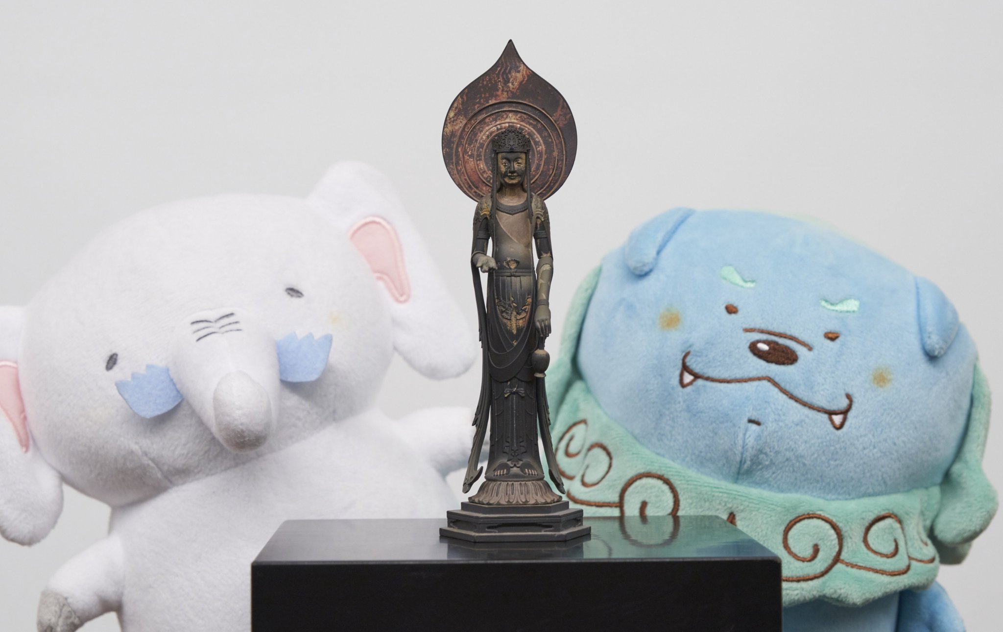 新品未開封　奈良国立博物館　超国宝展 限定品　百済観音フィギュア ポリストーン製塗装済完成品 法隆寺公認 国宝・百済観音