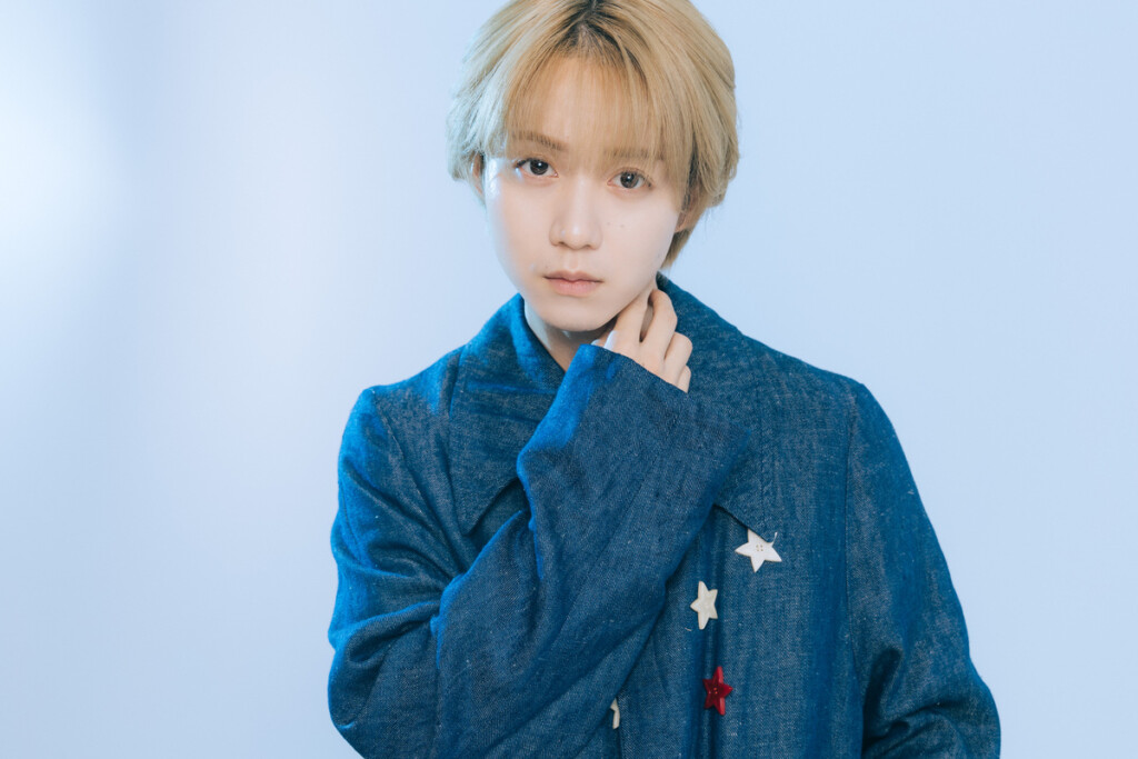 theatergirl_jp's tweet photo. ＼フォロー&amp;リポストで応募／
#小越勇輝 さんのサイン入りチェキを抽選で1名様にプレゼント🎁

■応募方法
①@theatergirl_jpをフォロー
②このポストをリポスト

前編https://t.co/xTA9fh0Yjd
後編https://t.co/cdqeL1n7Po

［10月30日（水）応募締切］

#そむテアトル #黄金仮面 #江戸川乱歩 https://t.co/3uERmg7FOA