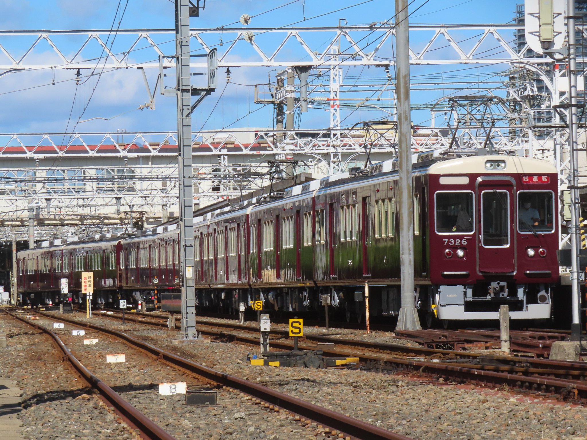 阪急7300系＋8300系 10連 快速急行仕様 阪急京都線】さようなら10連、さようなら快速急行 | 鉄道ホビダス